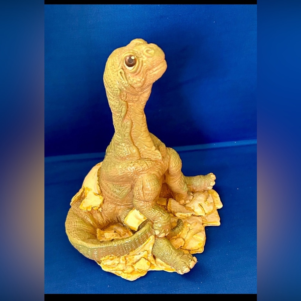 John P Fischner Signed Baby Dinosaur Hatching Egg RARE!
